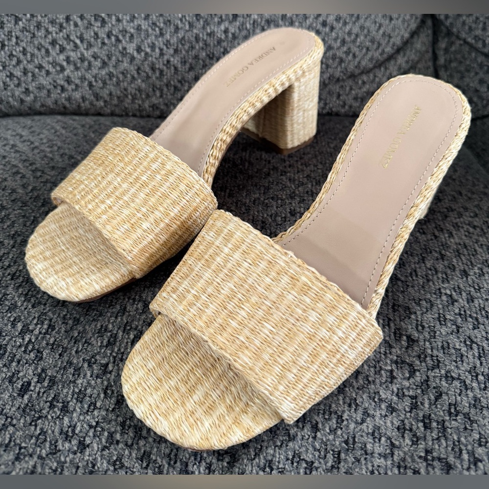 π Andrea Gomez Claudia Natural Raffia Mule Size 37 US 7 Retail $300 *CURRENT* - Picture 5 of 13